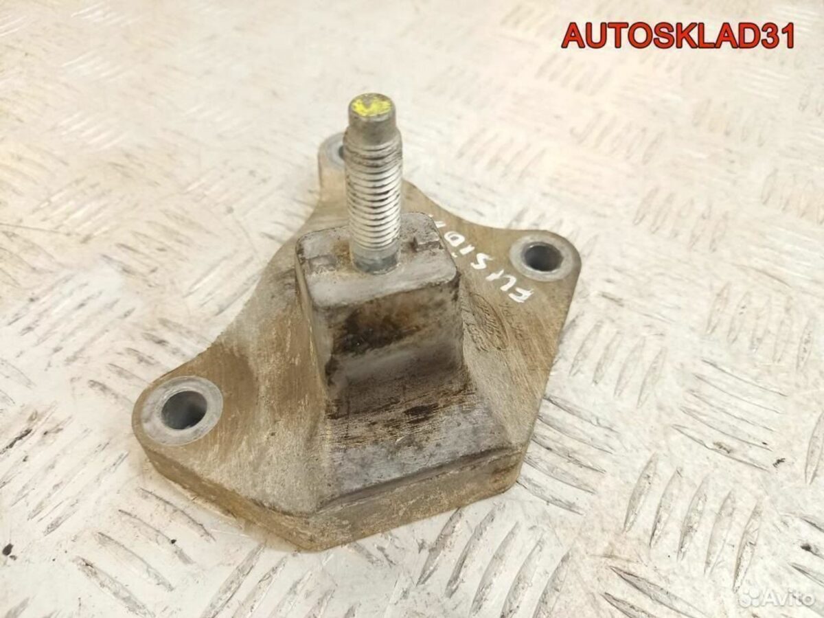 Кронштейн МКПП верхний Ford Fusion 2s617m125ac - АвтоСклад31.рф - авторазборка контрактные б/у запчасти в г. Белгород