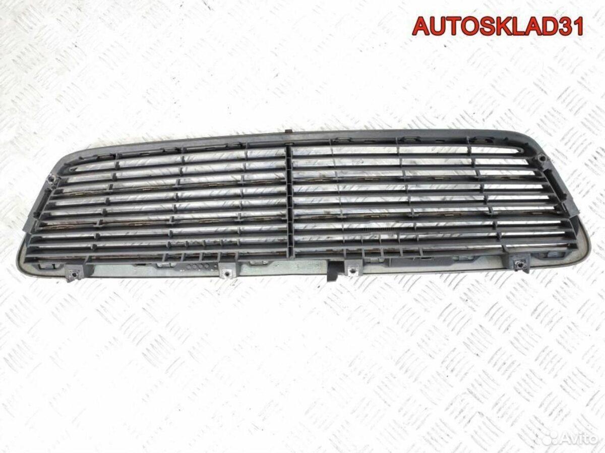 Решетка радиатора Mercedes W203 A2038800483 - АвтоСклад31.рф - авторазборка контрактные б/у запчасти в г. Белгород
