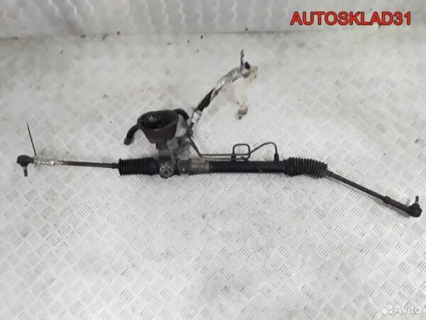 Кулак поворотный передний правый Mitsubishi Pajero - АвтоСклад31.рф - авторазборка контрактные б/у запчасти в г. Белгород