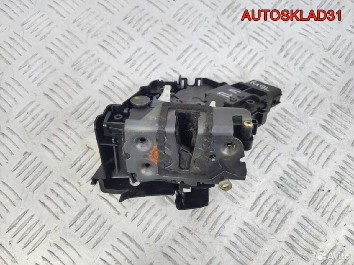 Замок двери передней левой Ford Focus 3M5AR21813ER - АвтоСклад31.рф - авторазборка контрактные б/у запчасти в г. Белгород