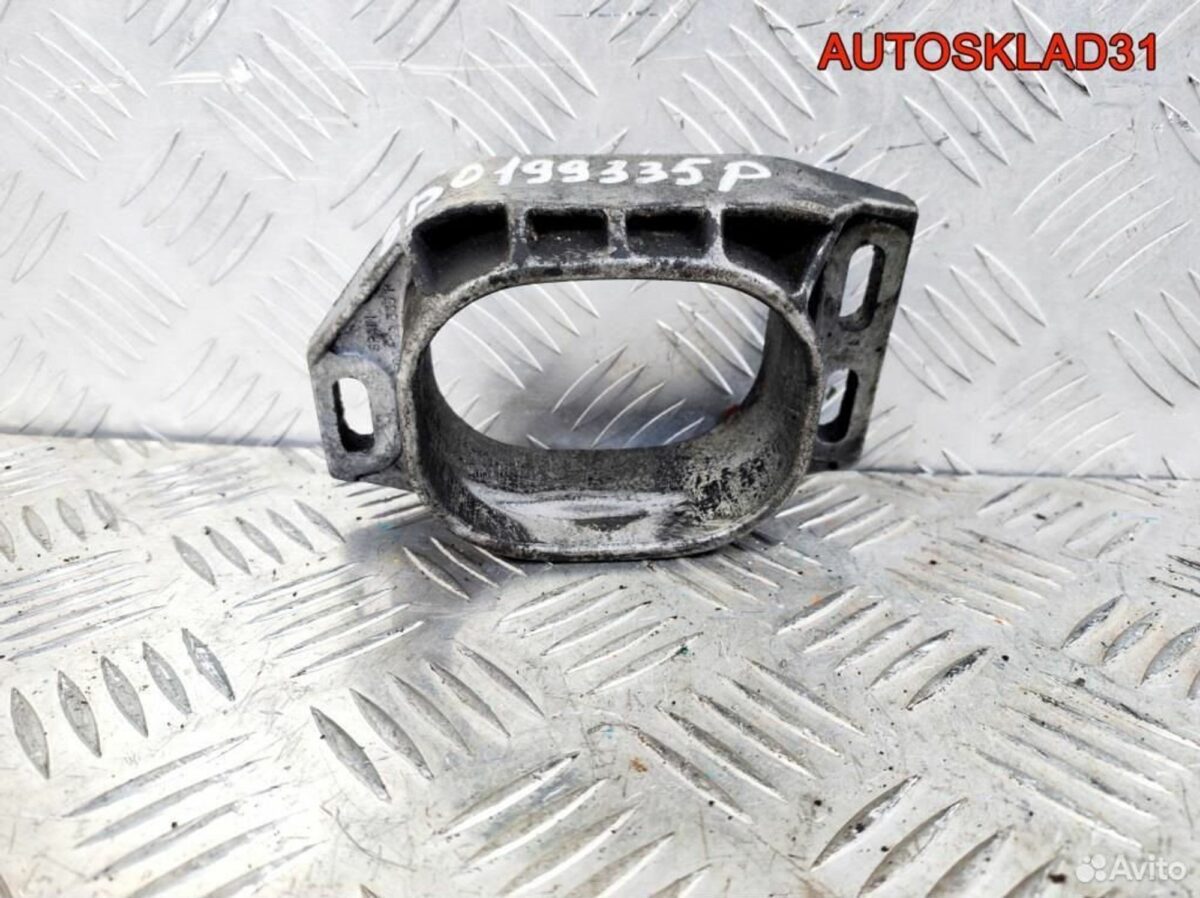 Кронштейн двигателя VW Passat B5 8D0199335P - АвтоСклад31.рф - авторазборка контрактные б/у запчасти в г. Белгород