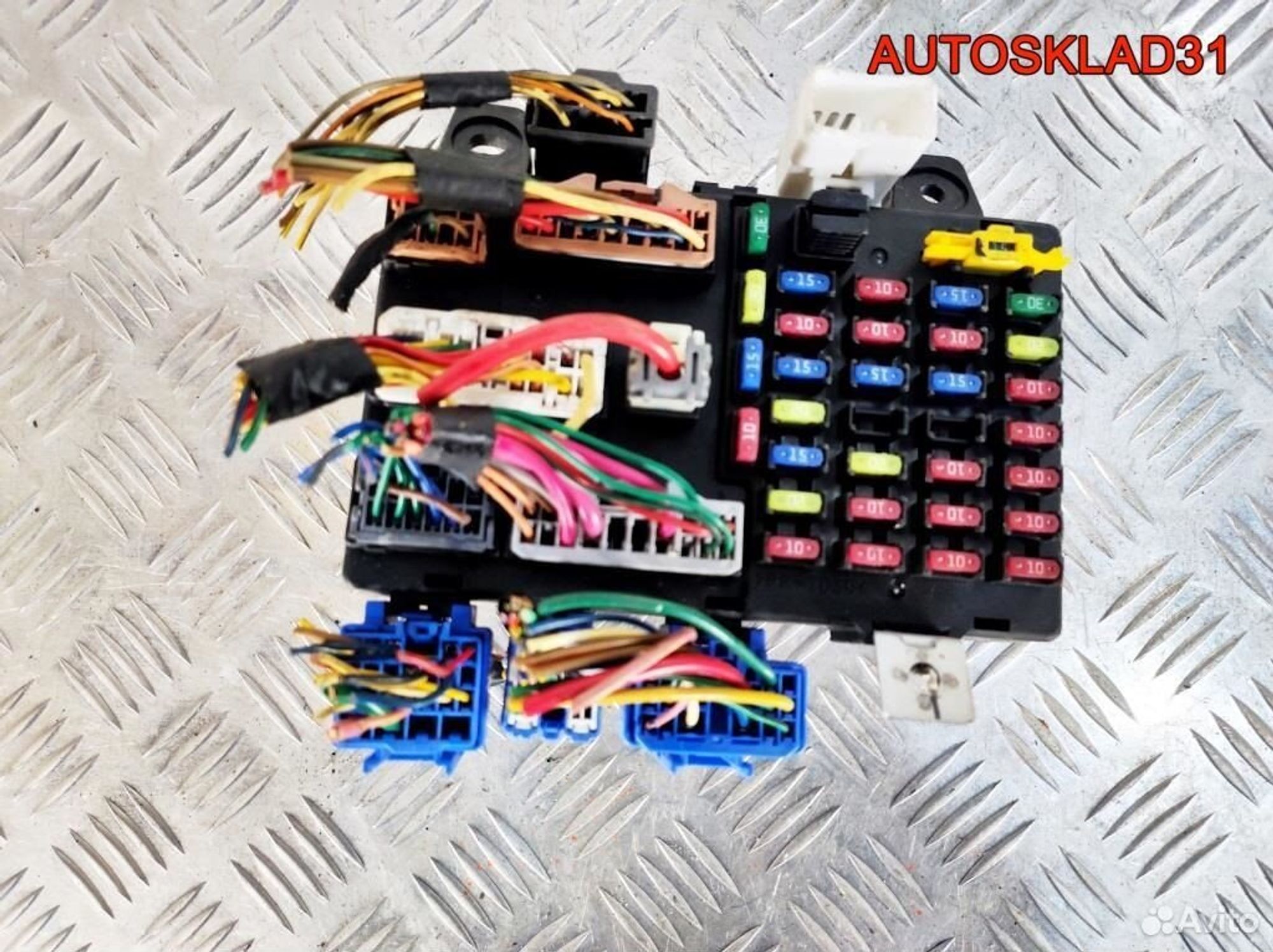 Блок предохранителей Hyundai Getz 911981C011 - АвтоСклад31.рф - авторазборка контрактные б/у запчасти в г. Белгород Блок предохранителей Hyundai Getz 911981C011 - АвтоСклад31.рф - авторазборка контрактные б/у запчасти в г. Белгород