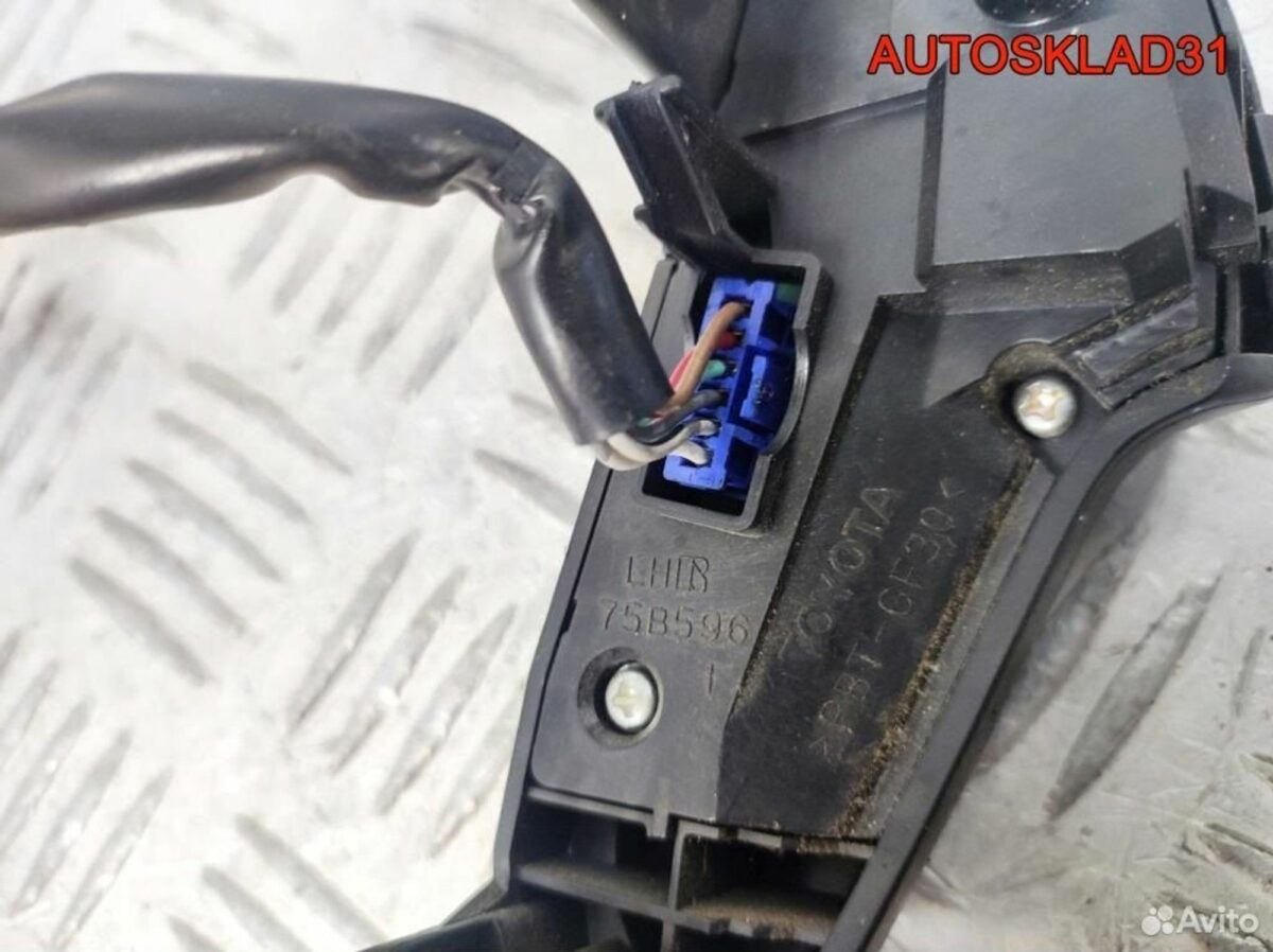 Кнопки мультируля Toyota Avensis T250 75B596 - АвтоСклад31.рф - авторазборка контрактные б/у запчасти в г. Белгород