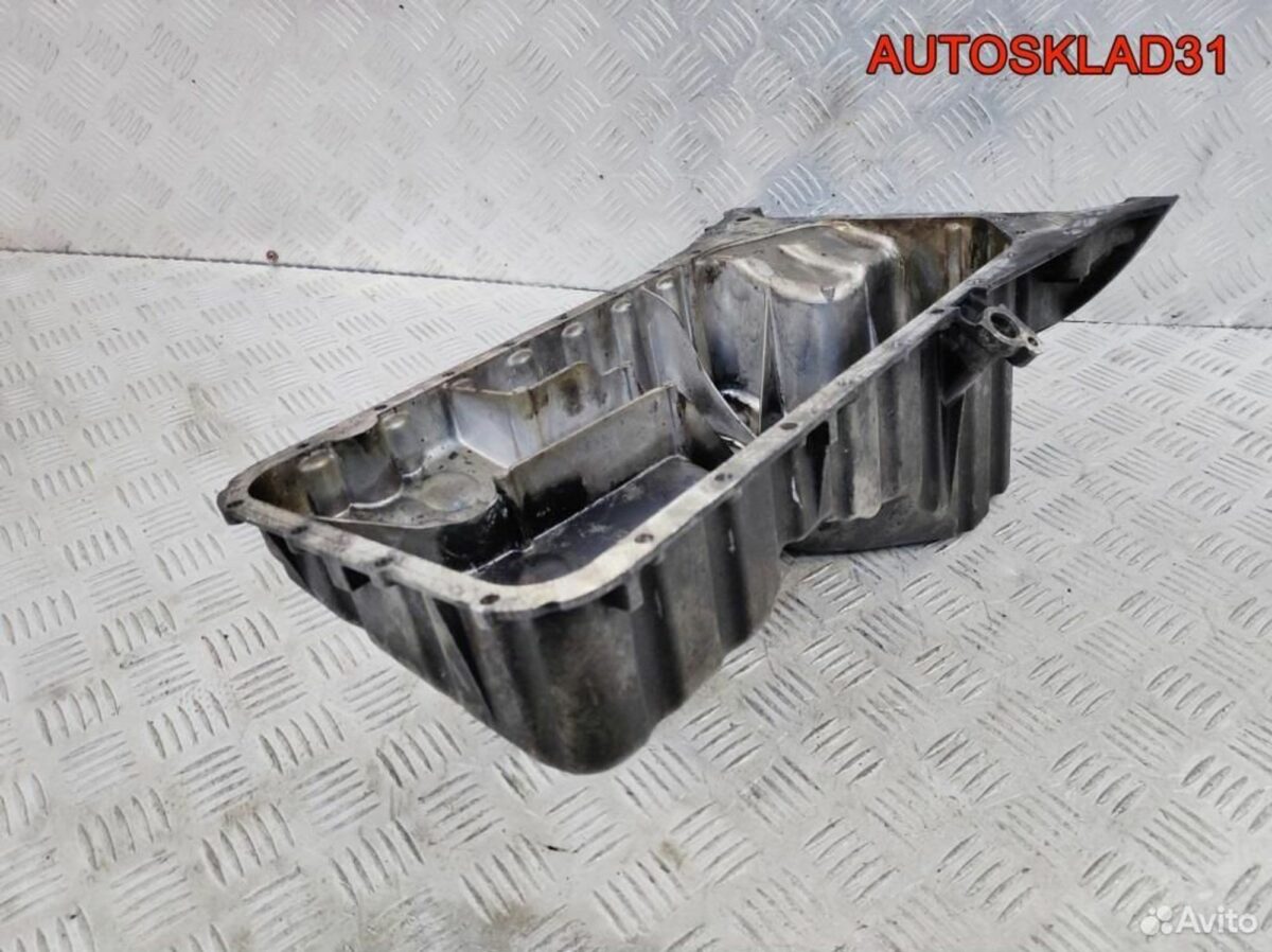 Поддон масляный двигателя Mercedes W203 6110140602 - АвтоСклад31.рф - авторазборка контрактные б/у запчасти в г. Белгород