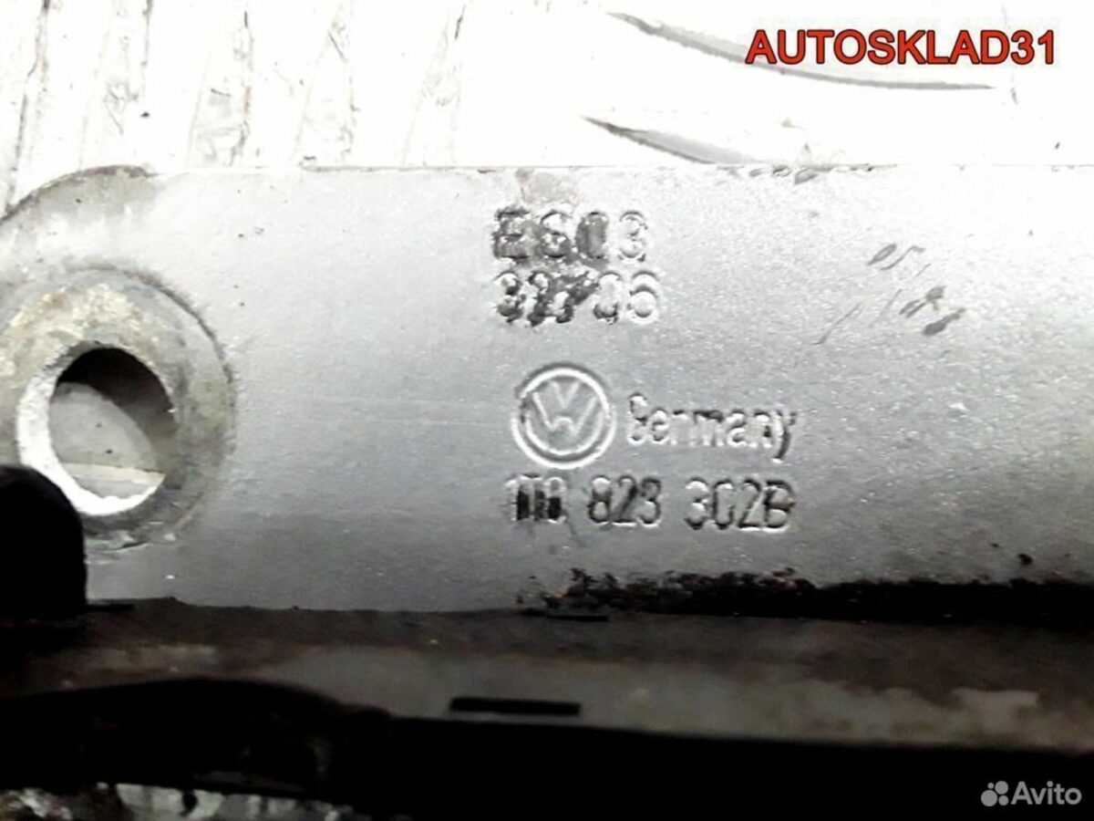 Петля капота правая Volkswagen Touran 1T0823302B - АвтоСклад31.рф - авторазборка контрактные б/у запчасти в г. Белгород