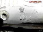 Петля капота правая Volkswagen Touran 1T0823302B - АвтоСклад31.рф - авторазборка контрактные б/у запчасти в г. Белгород