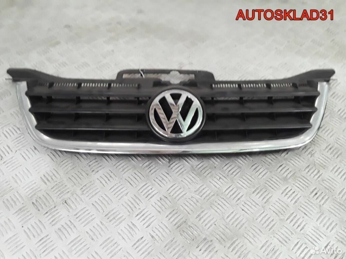 Решетка радиатора Volkswagen Touran 1T0853651 - АвтоСклад31.рф - авторазборка контрактные б/у запчасти в г. Белгород