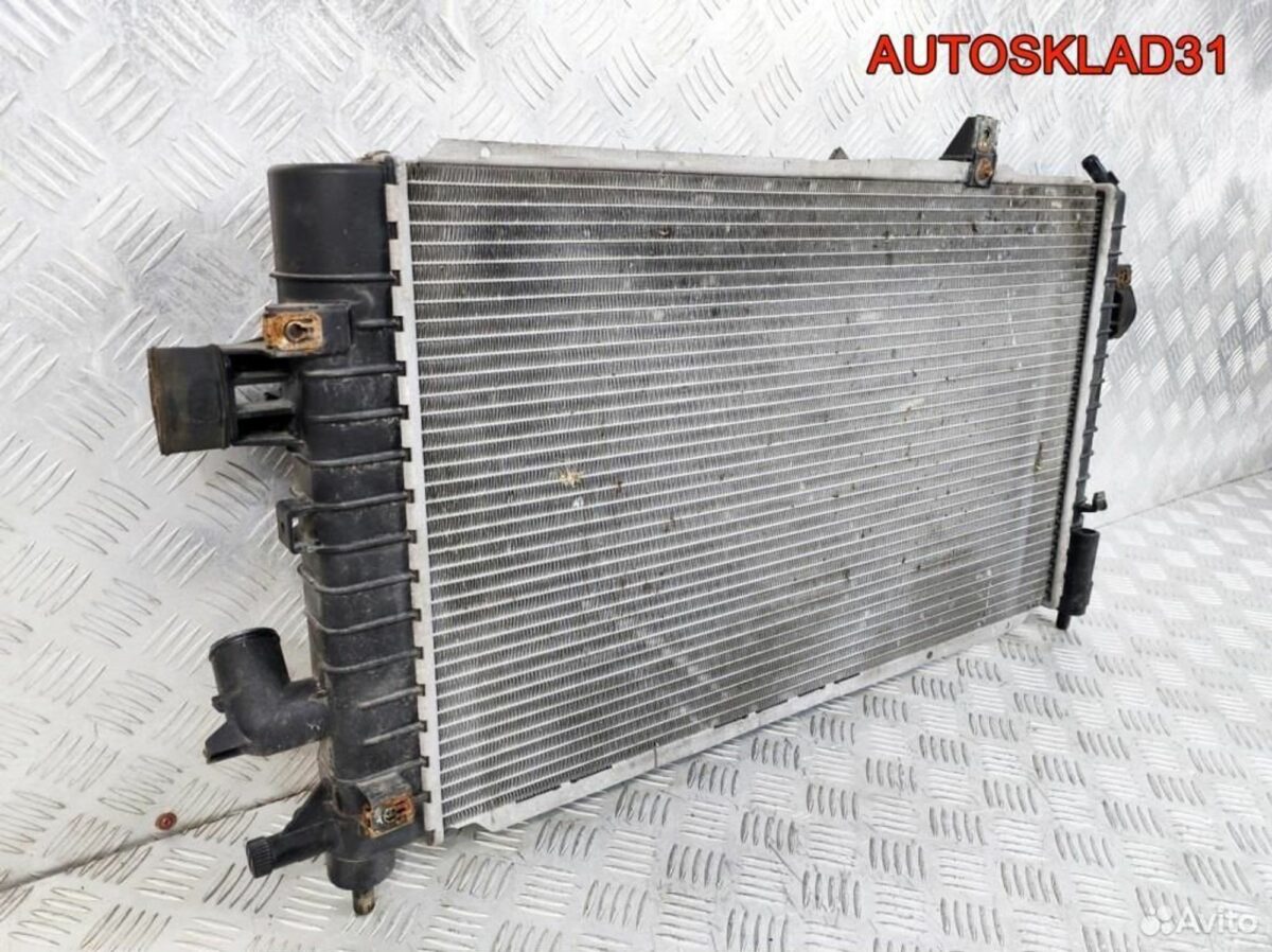 Радиатор основной Opel Astra H Z19DTH 13152320 - АвтоСклад31.рф - авторазборка контрактные б/у запчасти в г. Белгород