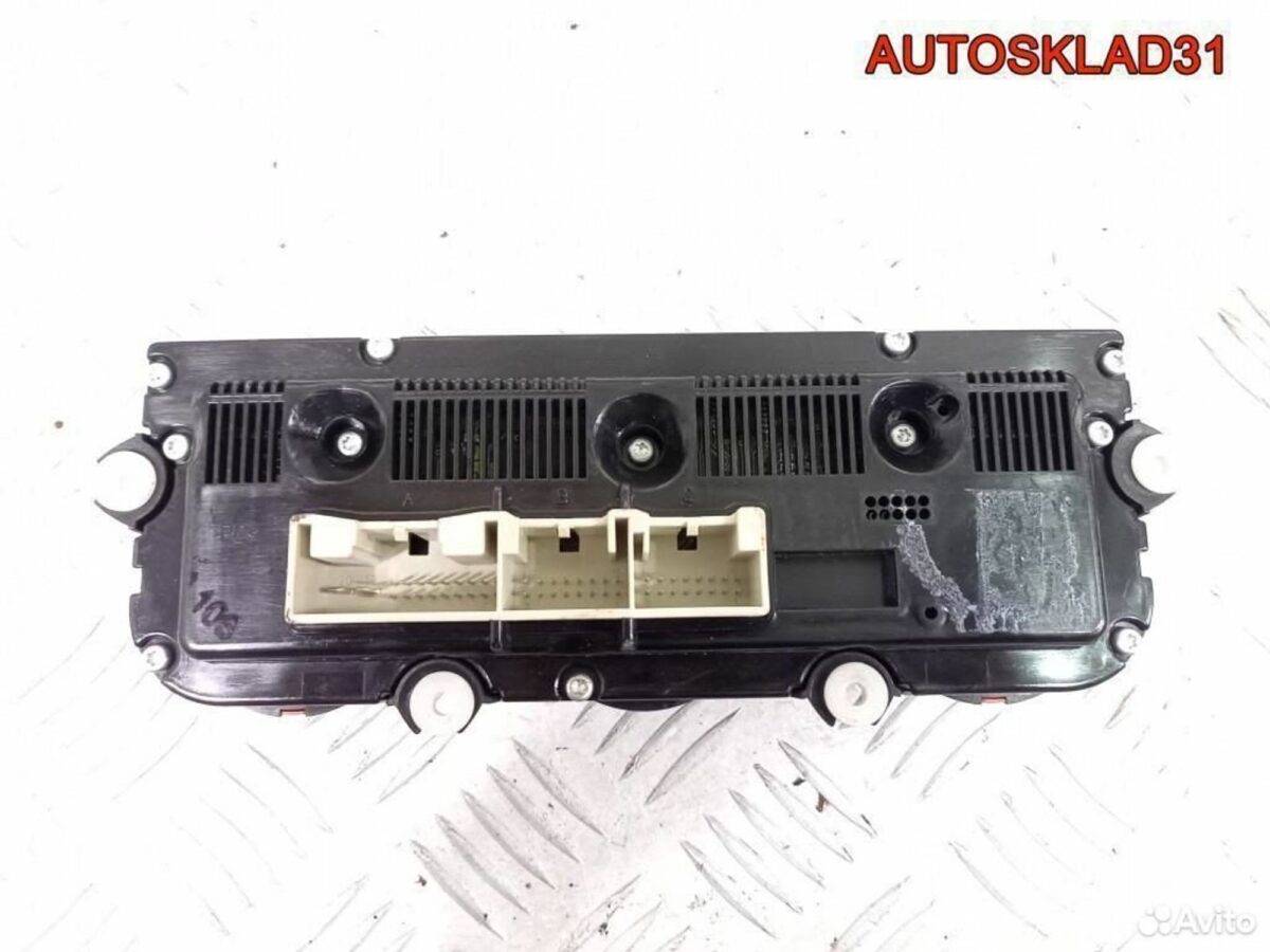 Блок климата Volkswagen Passat B6 3C0907044AG - АвтоСклад31.рф - авторазборка контрактные б/у запчасти в г. Белгород