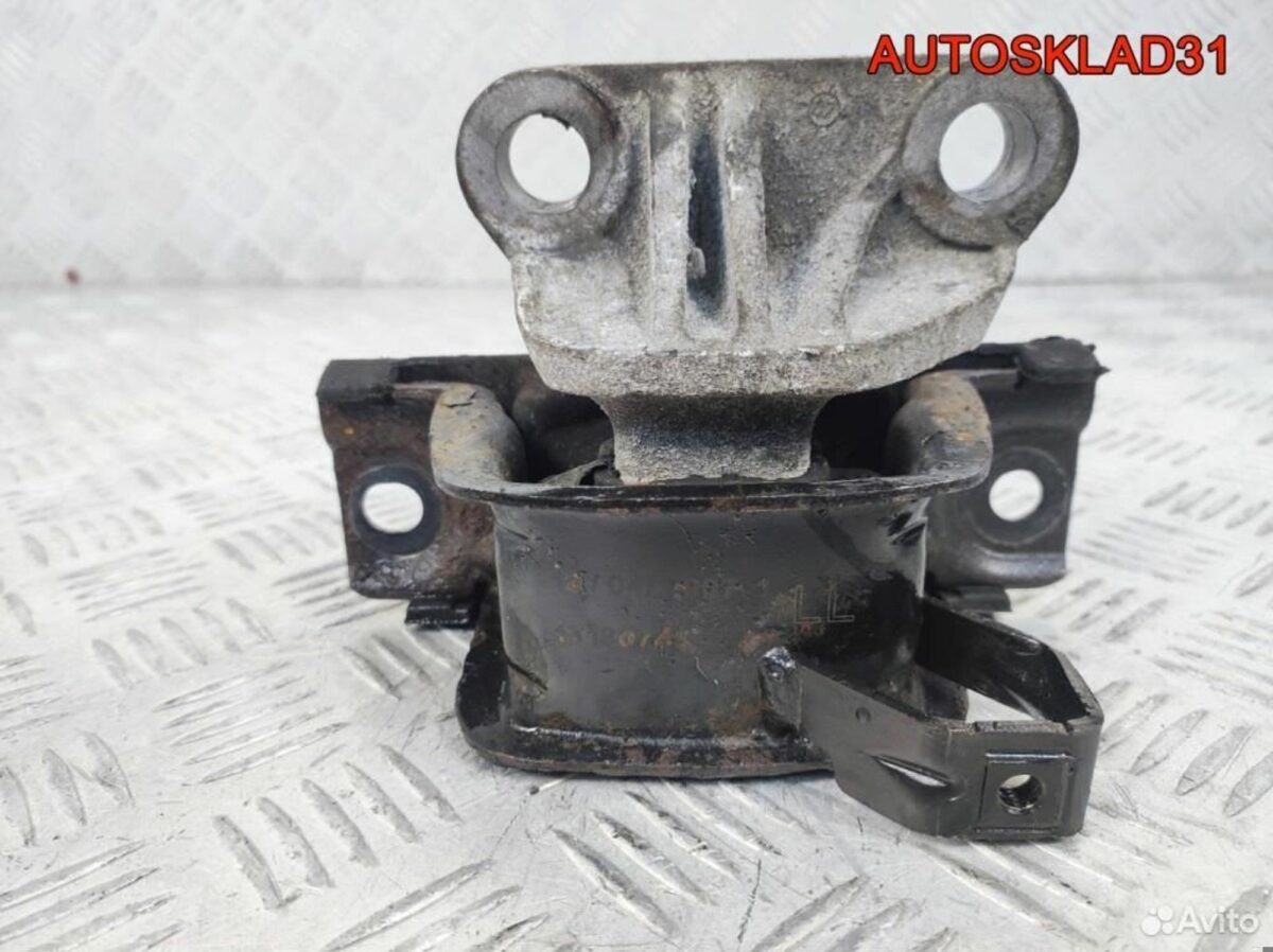 Опора двигателя левая Opel Corsa D 13130745 - АвтоСклад31.рф - авторазборка контрактные б/у запчасти в г. Белгород