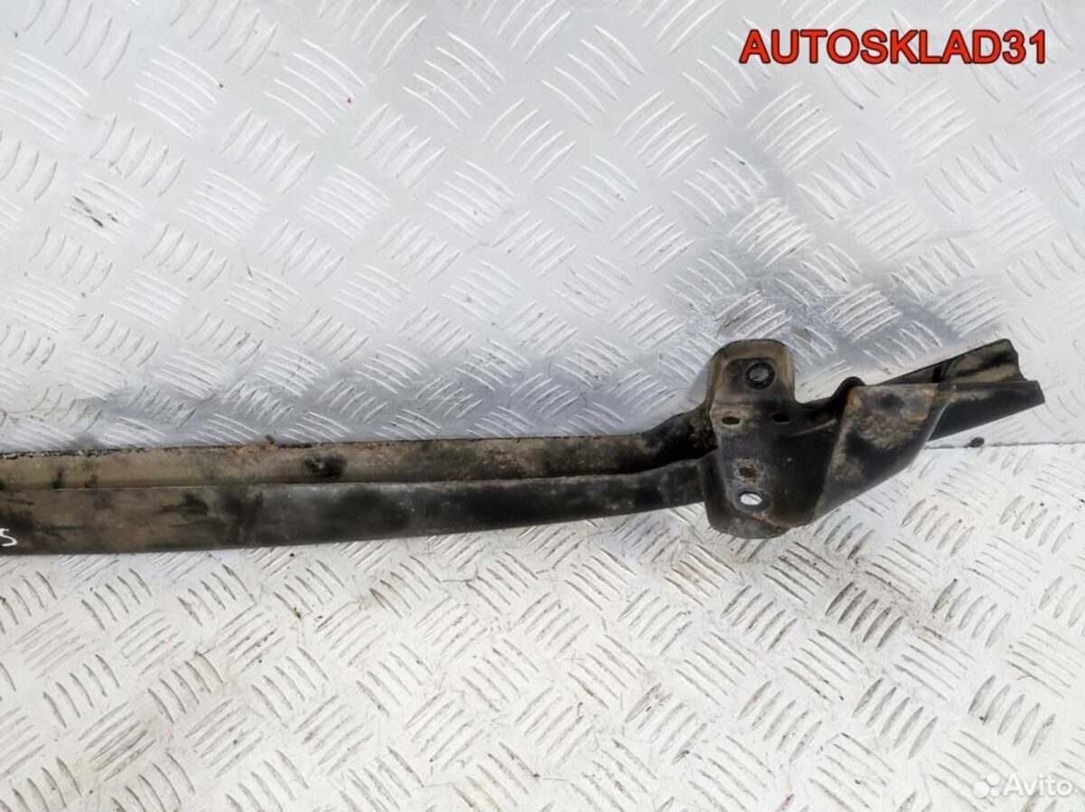 Кронштейн переднего бампера VW Golf 5 1K0807093A - АвтоСклад31.рф - авторазборка контрактные б/у запчасти в г. Белгород