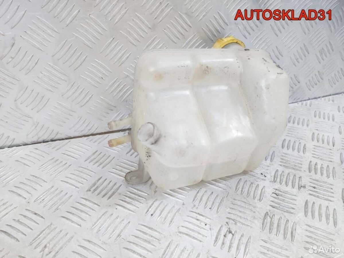 Бачок расширительный Ford Focus 1 98AB8K218BH - АвтоСклад31.рф - авторазборка контрактные б/у запчасти в г. Белгород