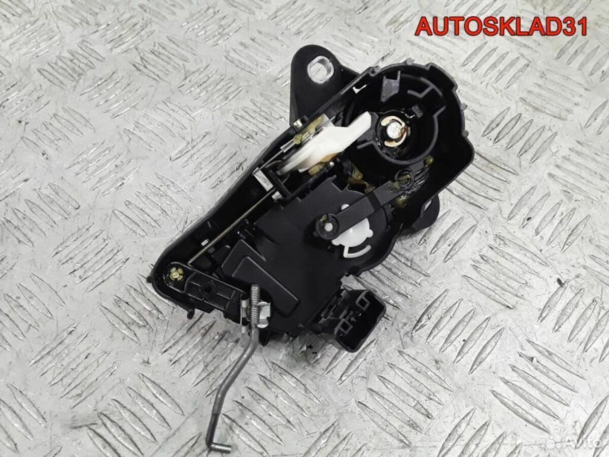 Замок багажника Mitsubishi Carisma DA MR476998 - АвтоСклад31.рф - авторазборка контрактные б/у запчасти в г. Белгород