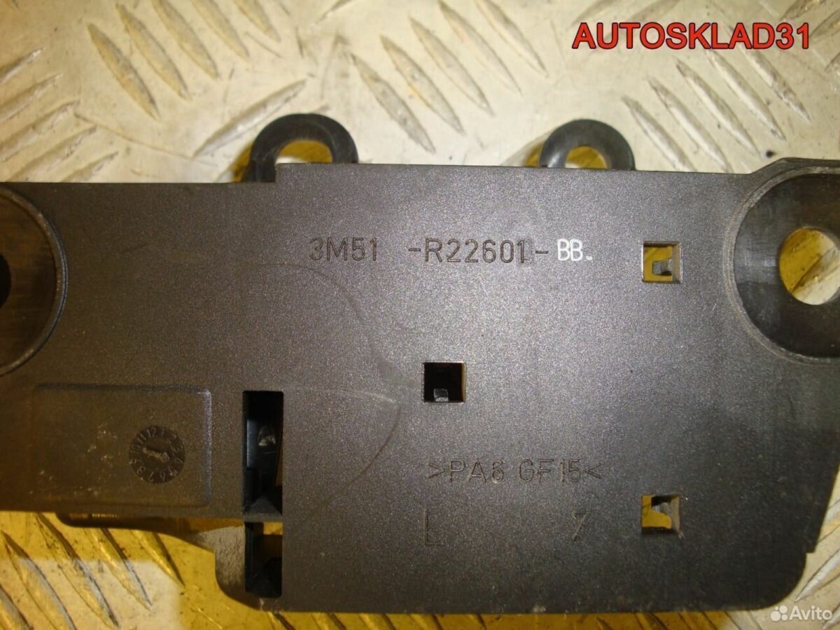Ручка двери внутренняя лев Ford Focus 3m51r22601bb - АвтоСклад31.рф - авторазборка контрактные б/у запчасти в г. Белгород