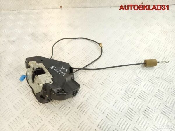 Крышка двигателя передняя Mercedes Vito 6110150902 - АвтоСклад31.рф - авторазборка контрактные б/у запчасти в г. Белгород