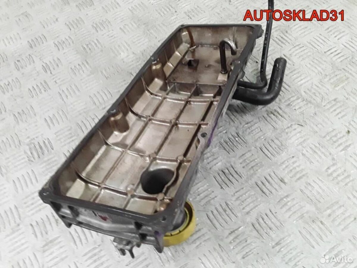 Крышка клапанная Рено Логан 1,4 K7J 820024359 - АвтоСклад31.рф - авторазборка контрактные б/у запчасти в г. Белгород