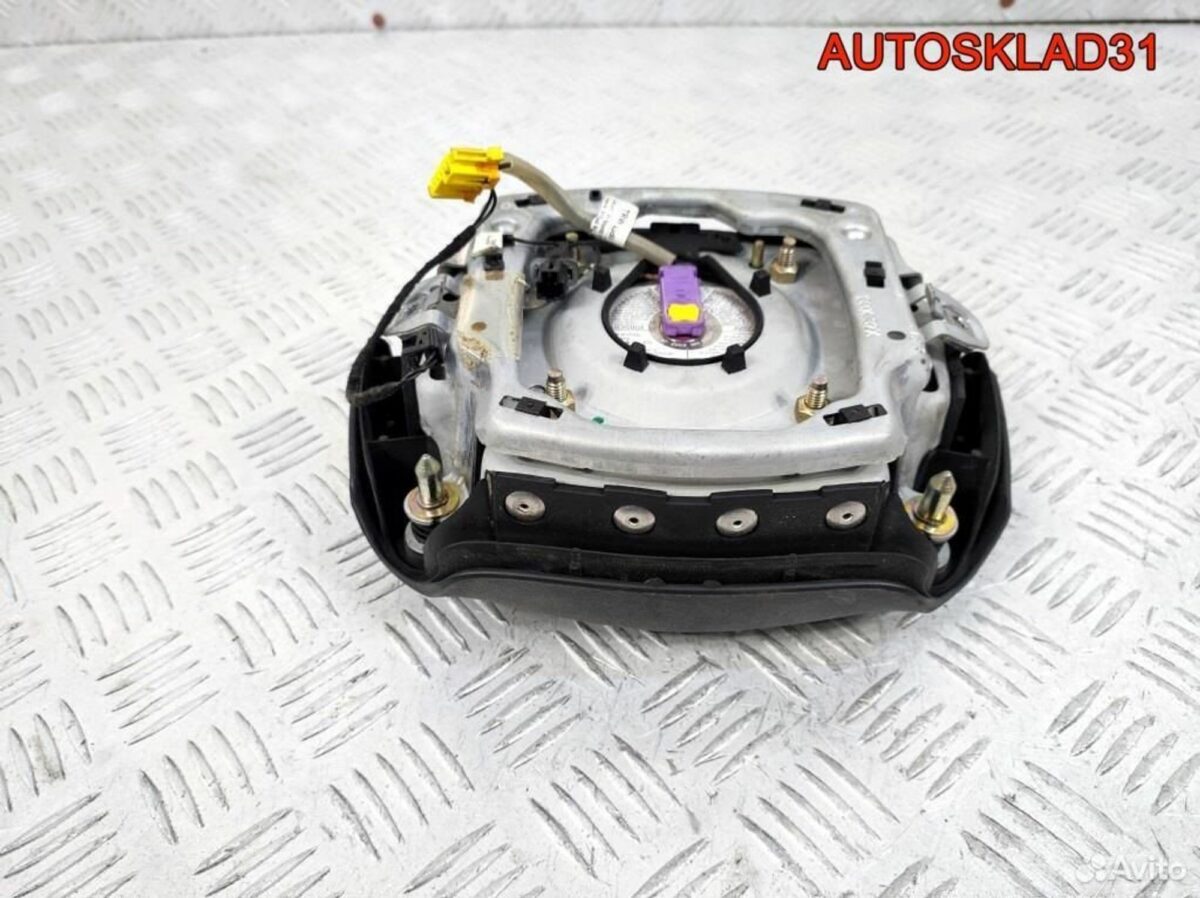 Подушка безопасности в руль Audi A3 8P1 8P0880201D - АвтоСклад31.рф - авторазборка контрактные б/у запчасти в г. Белгород