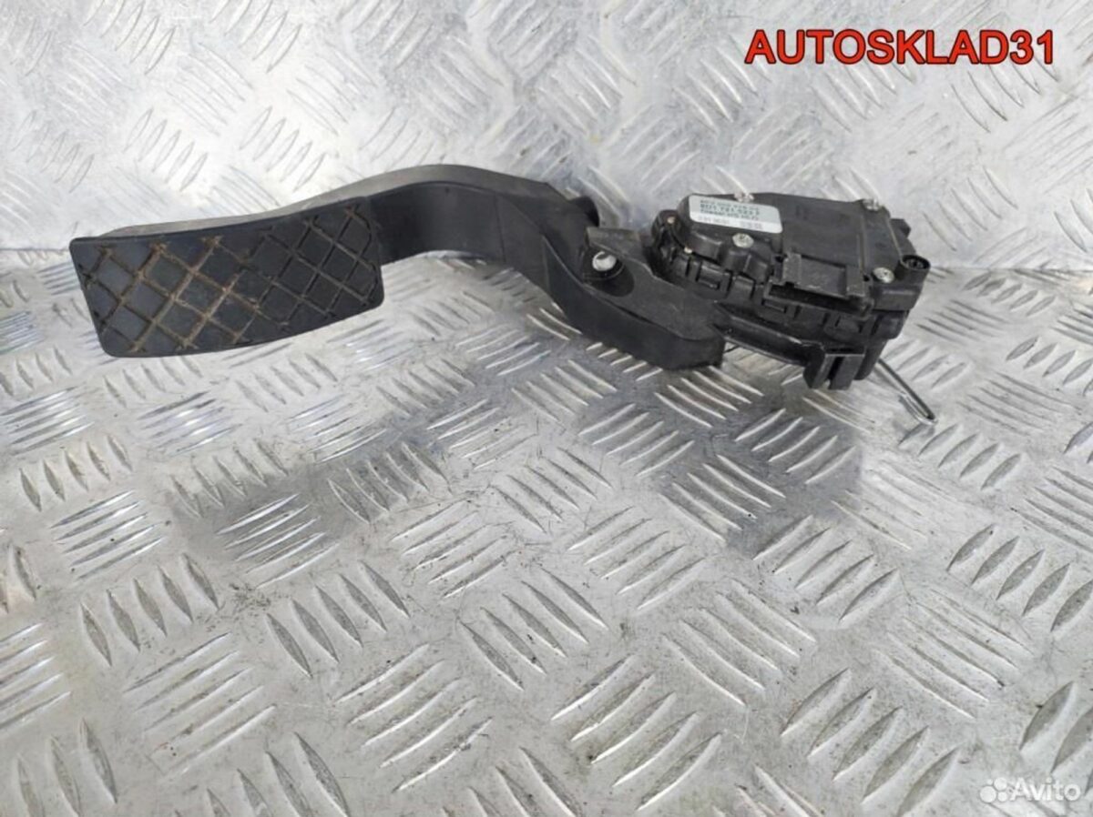 Педаль газа Audi A4 B5 8D1721523F Дизель - АвтоСклад31.рф - авторазборка контрактные б/у запчасти в г. Белгород