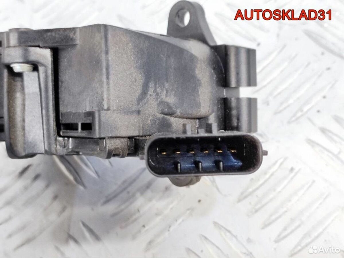 Педаль газ Skoda Rapid 1,6 CXM 6C1723503D Дизель - АвтоСклад31.рф - авторазборка контрактные б/у запчасти в г. Белгород