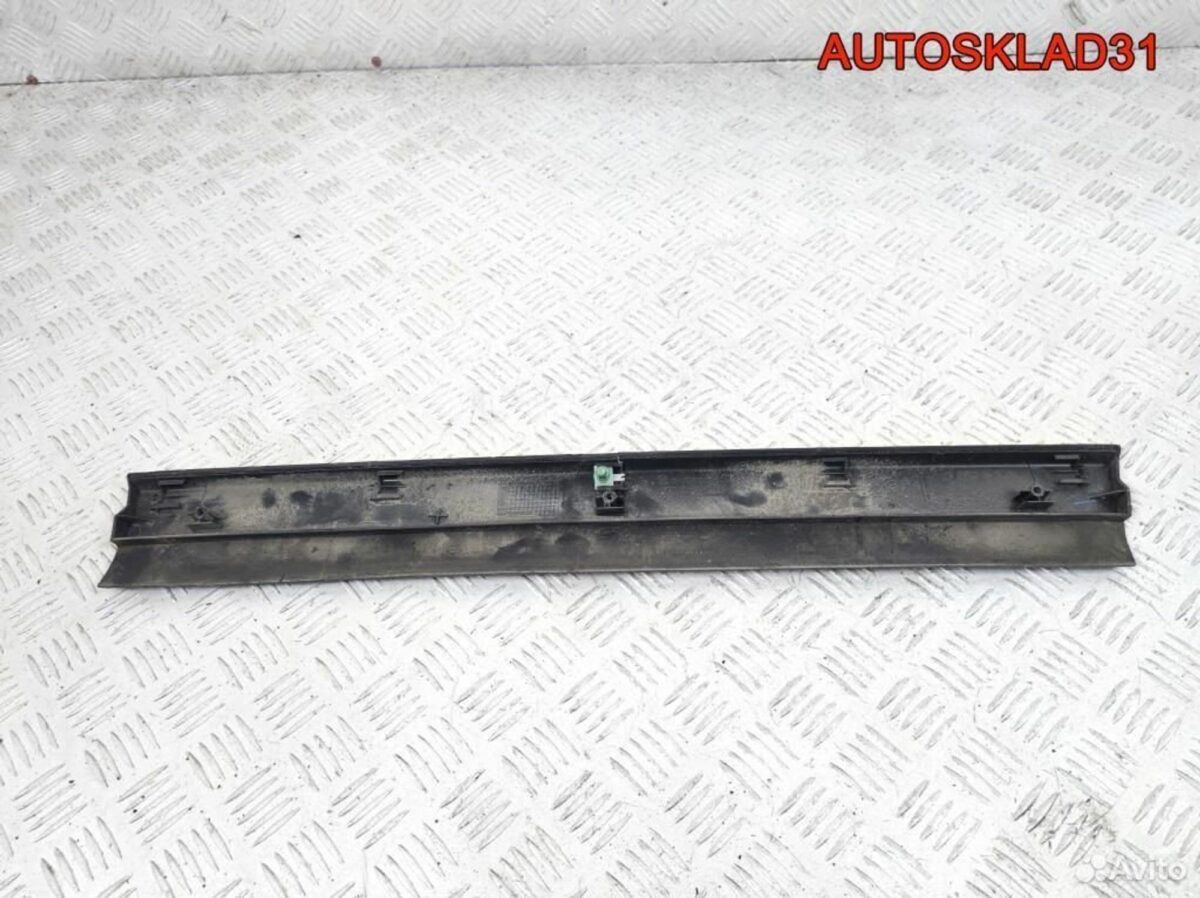 Молдинг задней левой двери VW Passat B5 3B0854949B - АвтоСклад31.рф - авторазборка контрактные б/у запчасти в г. Белгород