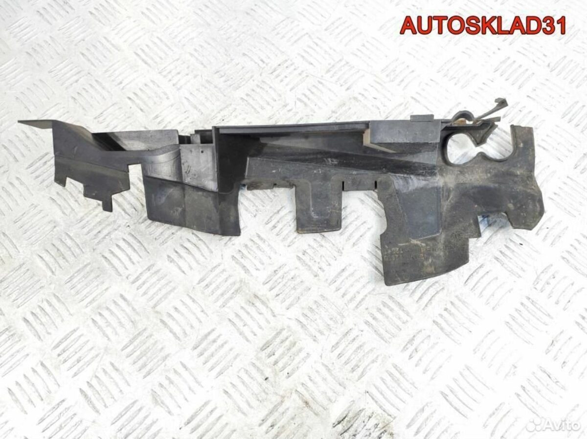 Воздуховод радиатора левый VW Passat B5 3B0121283D - АвтоСклад31.рф - авторазборка контрактные б/у запчасти в г. Белгород