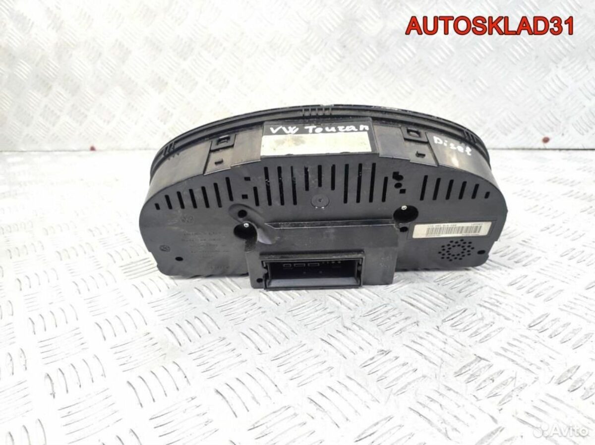 Панель приборов VW Touran 1T0920872F Дизель - АвтоСклад31.рф - авторазборка контрактные б/у запчасти в г. Белгород