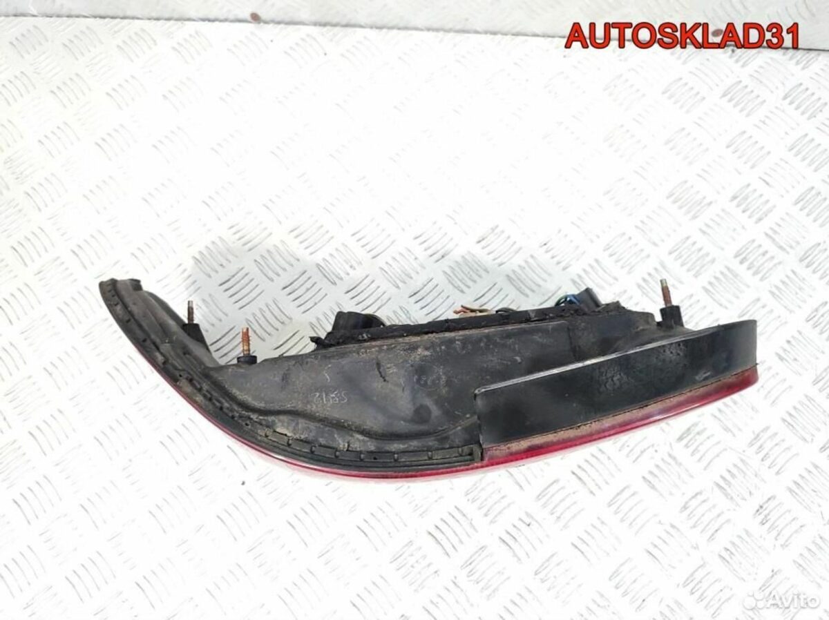 Фонарь задний наружный левый Subaru Impreza G10 - АвтоСклад31.рф - авторазборка контрактные б/у запчасти в г. Белгород