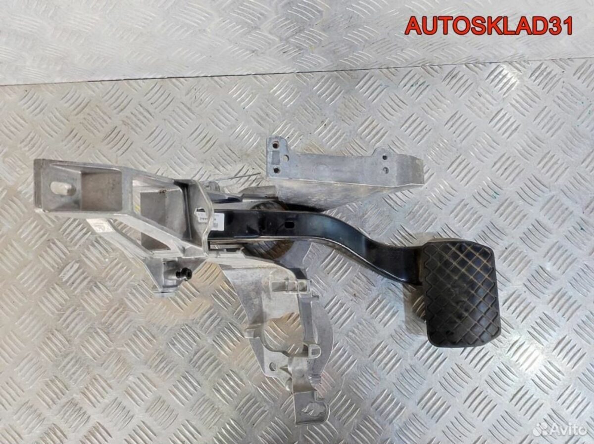 Педаль тормоза АКПП Audi A6 C6 4F1723140 - АвтоСклад31.рф - авторазборка контрактные б/у запчасти в г. Белгород