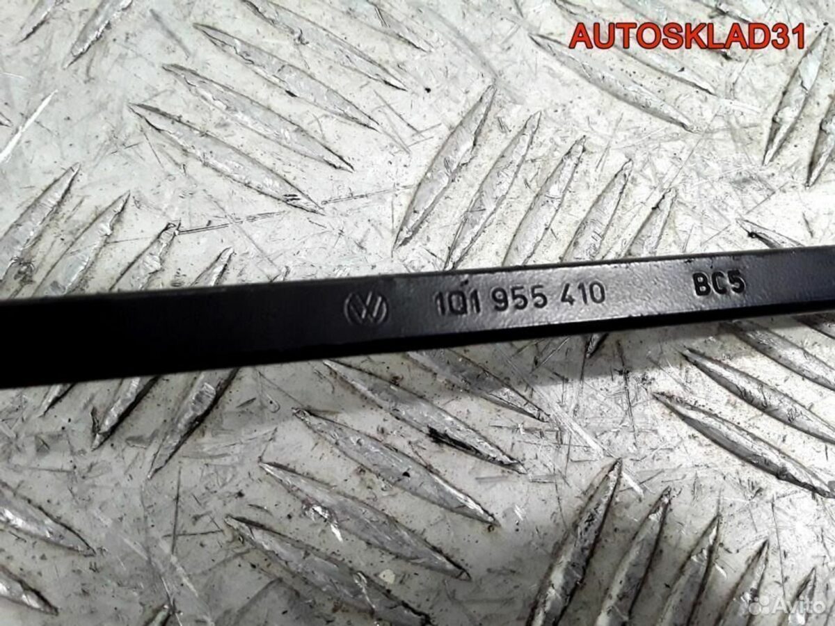 Поводок стеклоочистителя правый VW Golf 1Q1955410 - АвтоСклад31.рф - авторазборка контрактные б/у запчасти в г. Белгород