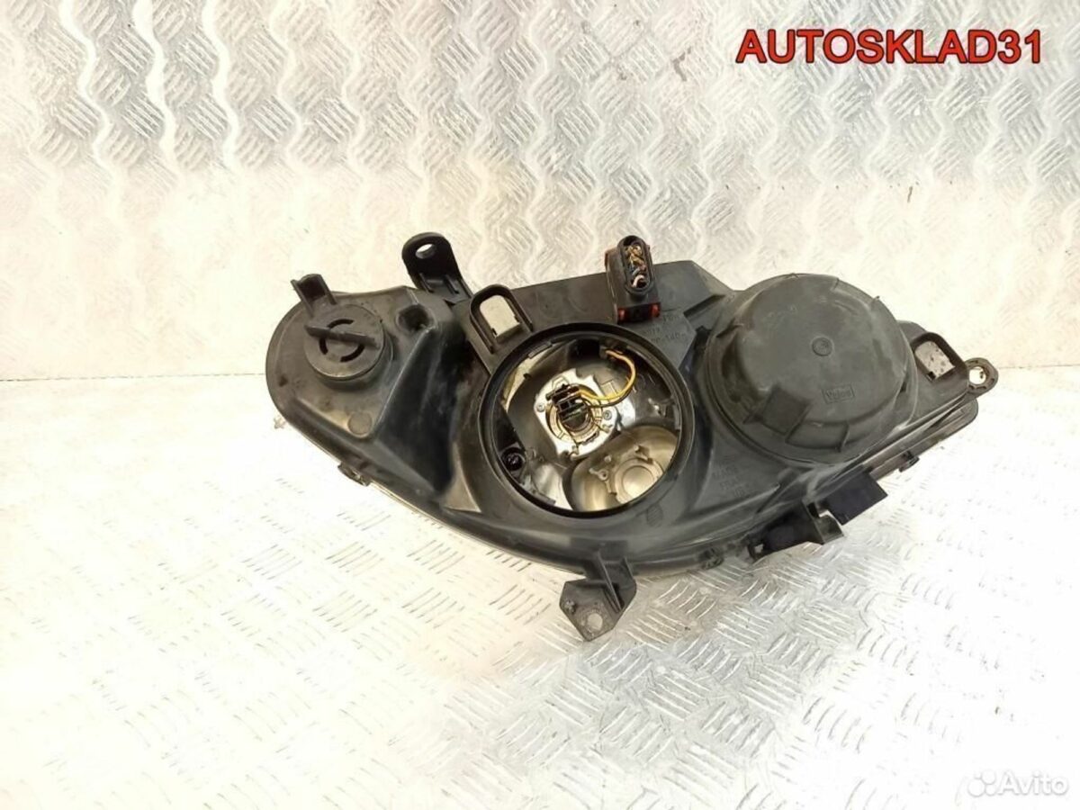 Фара левая Peugeot 307 9641615380 - АвтоСклад31.рф - авторазборка контрактные б/у запчасти в г. Белгород