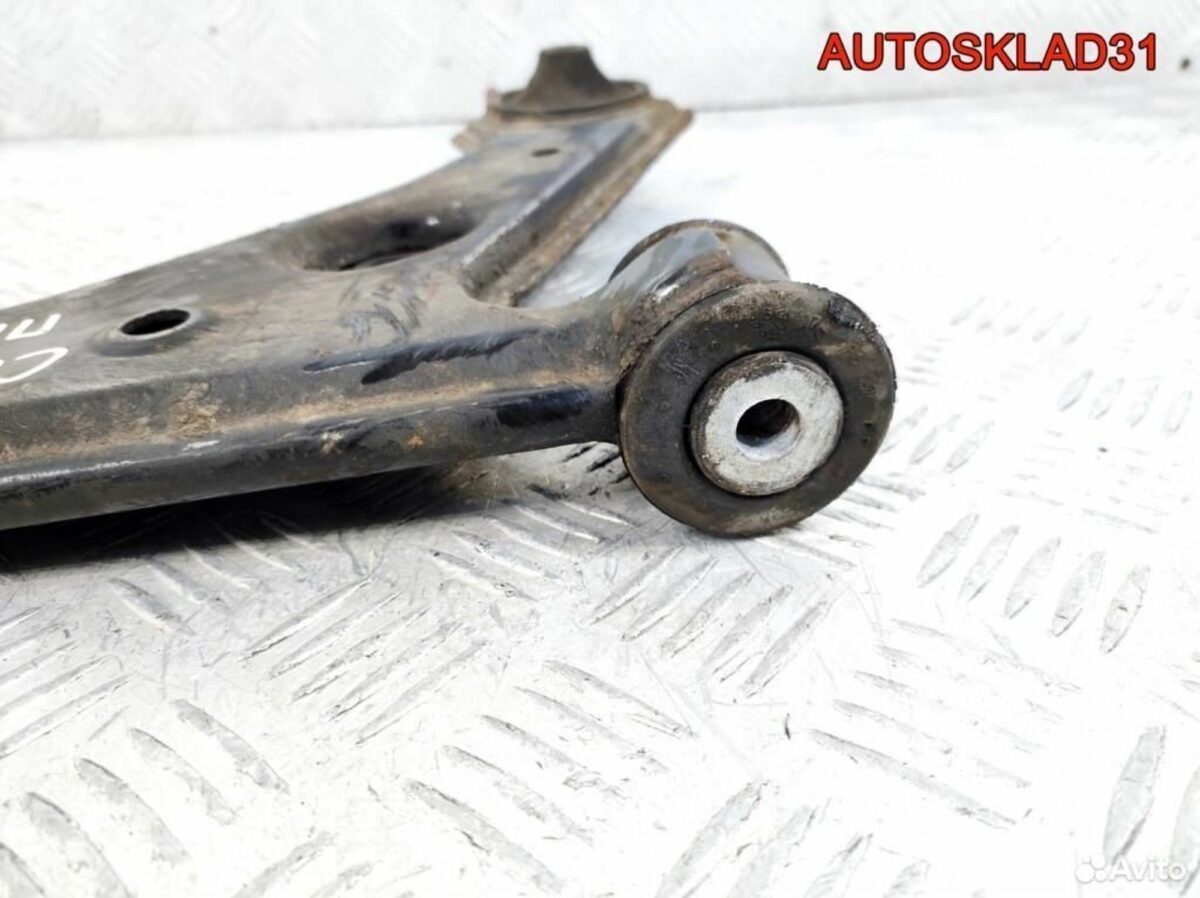 Рычаг передний правый Opel Corsa D 55703231 - АвтоСклад31.рф - авторазборка контрактные б/у запчасти в г. Белгород