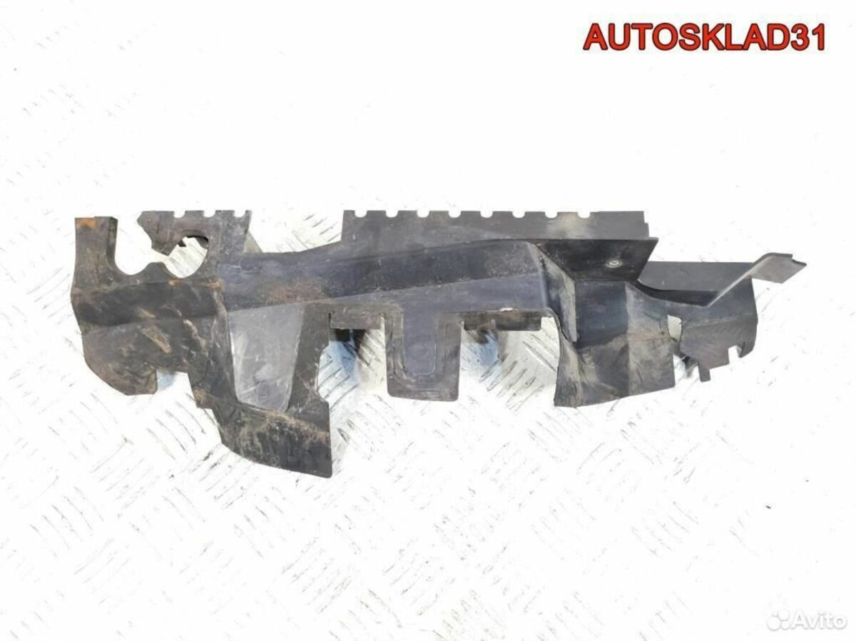 Воздуховод радиатора левый VW Passat B5 3B0121283D - АвтоСклад31.рф - авторазборка контрактные б/у запчасти в г. Белгород