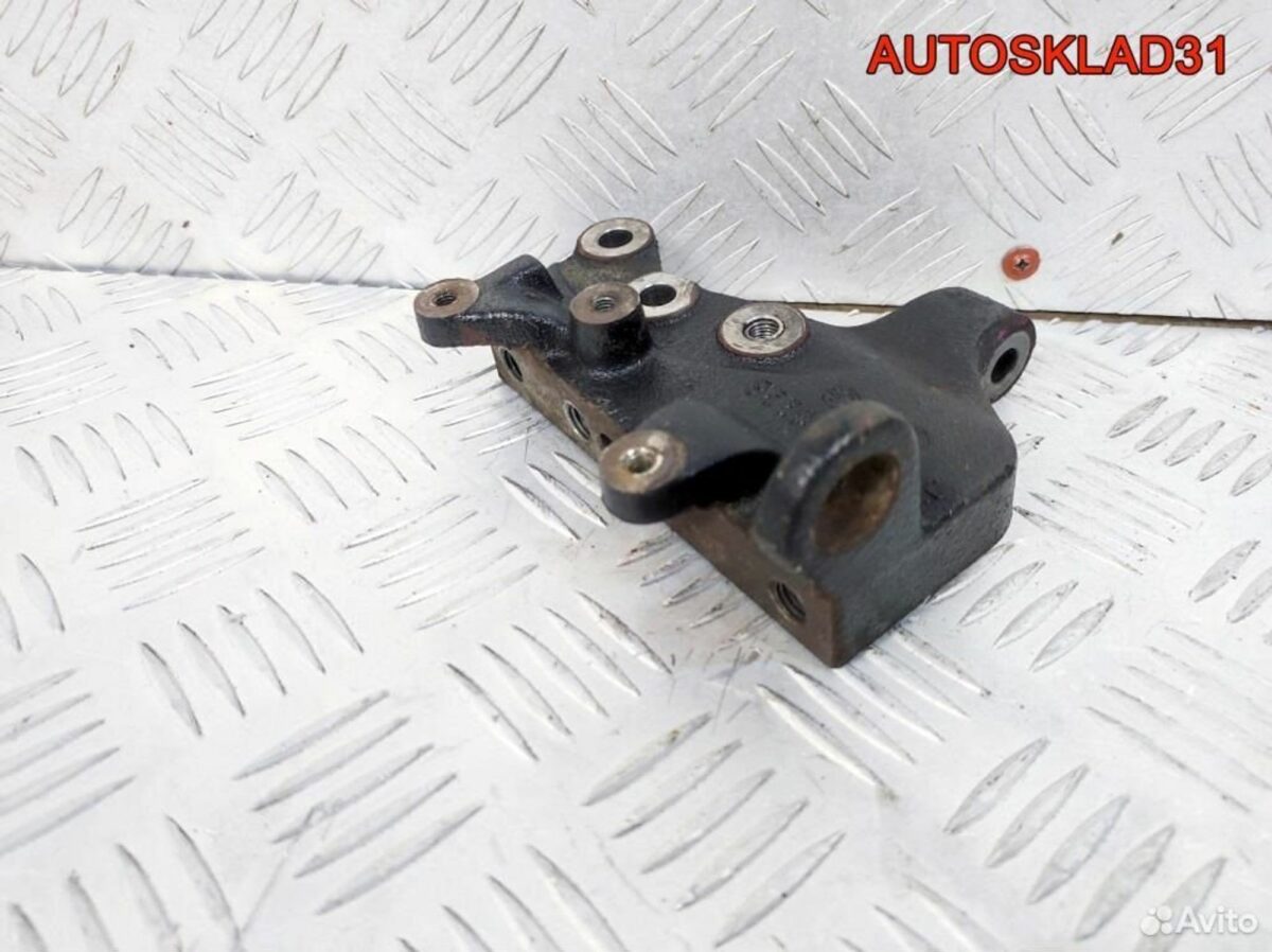 Кронштейн Mercedes Benz Vito 638 A6112230226 - АвтоСклад31.рф - авторазборка контрактные б/у запчасти в г. Белгород