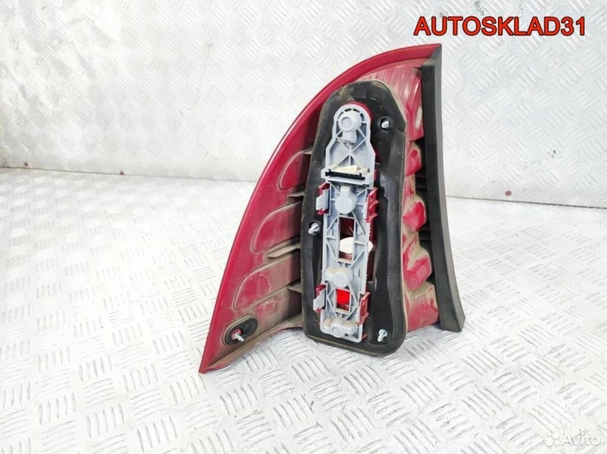 Фонарь задний правый Mercedes W203 Comb 2038202464 - АвтоСклад31.рф - авторазборка контрактные б/у запчасти в г. Белгород