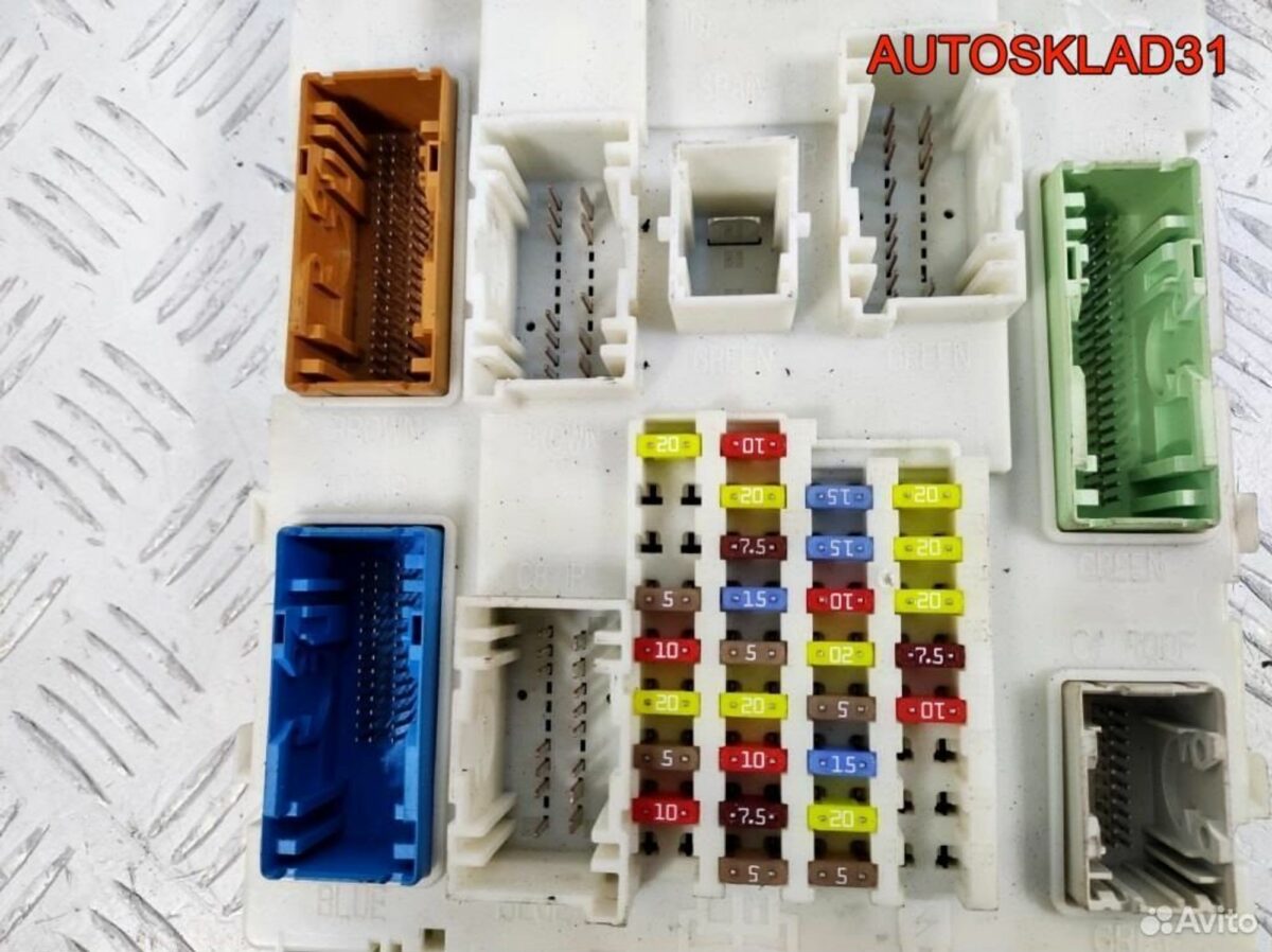 Блок предохранителей Ford C-MAX BV6N14A073ET - АвтоСклад31.рф - авторазборка контрактные б/у запчасти в г. Белгород