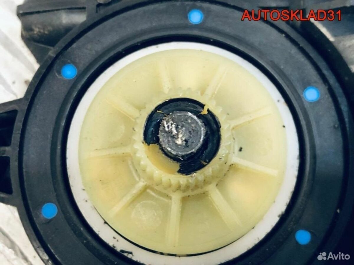 Моторчик стеклоподъемника VW Caddy 3 1T0959701H - АвтоСклад31.рф - авторазборка контрактные б/у запчасти в г. Белгород