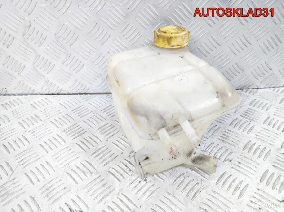 Бачок расширительный Ford Focus 1 98AB8K218BH - АвтоСклад31.рф - авторазборка контрактные б/у запчасти в г. Белгород