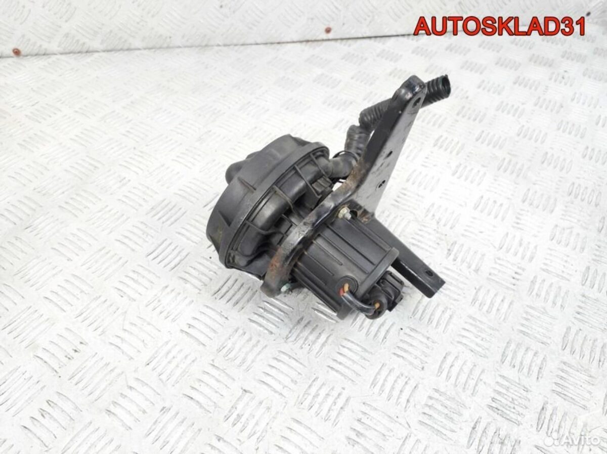 Насос воздушный EGR VW Passat B6 06A131333C - АвтоСклад31.рф - авторазборка контрактные б/у запчасти в г. Белгород