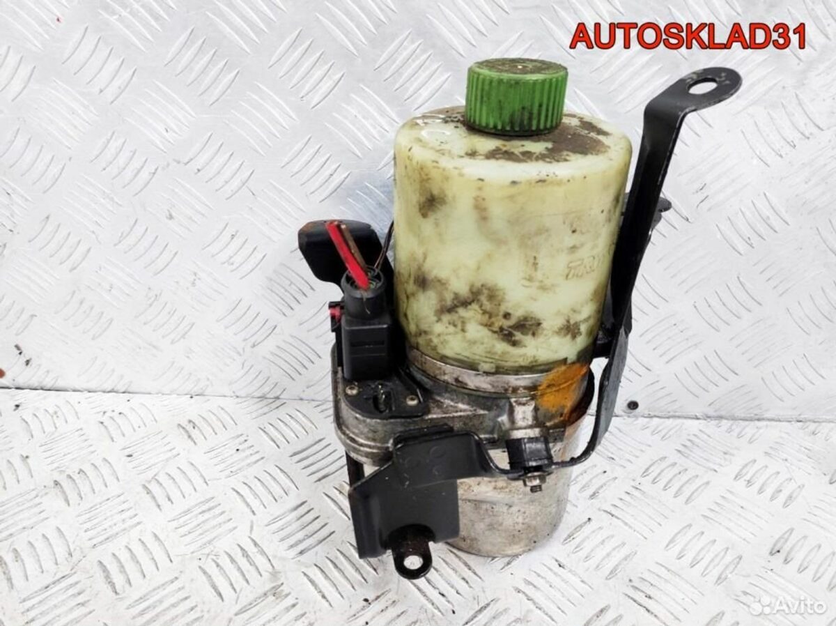 Насос ЭГУР Skoda Fabia 2 6R0423156C Бензин - АвтоСклад31.рф - авторазборка контрактные б/у запчасти в г. Белгород