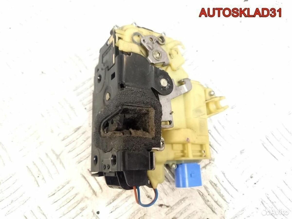 Замок двери передней левой VW Polo 9N 3B1837015AM - АвтоСклад31.рф - авторазборка контрактные б/у запчасти в г. Белгород