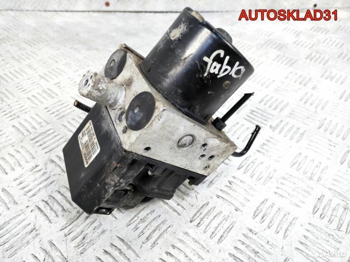 Блок ABS Skoda Fabia 6Q0614117D - АвтоСклад31.рф - авторазборка контрактные б/у запчасти в г. Белгород
