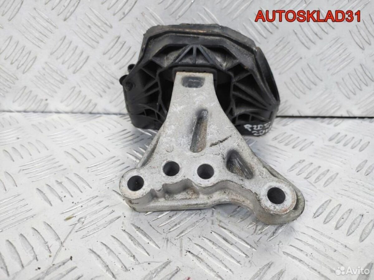 Опора двигателя правая Peugeot 208 9676771080 - АвтоСклад31.рф - авторазборка контрактные б/у запчасти в г. Белгород