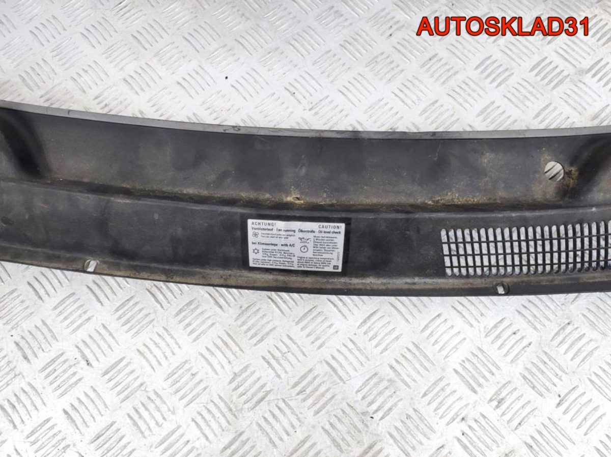 Решетка стеклоочистителя Opel Corsa D 13203618 - АвтоСклад31.рф - авторазборка контрактные б/у запчасти в г. Белгород