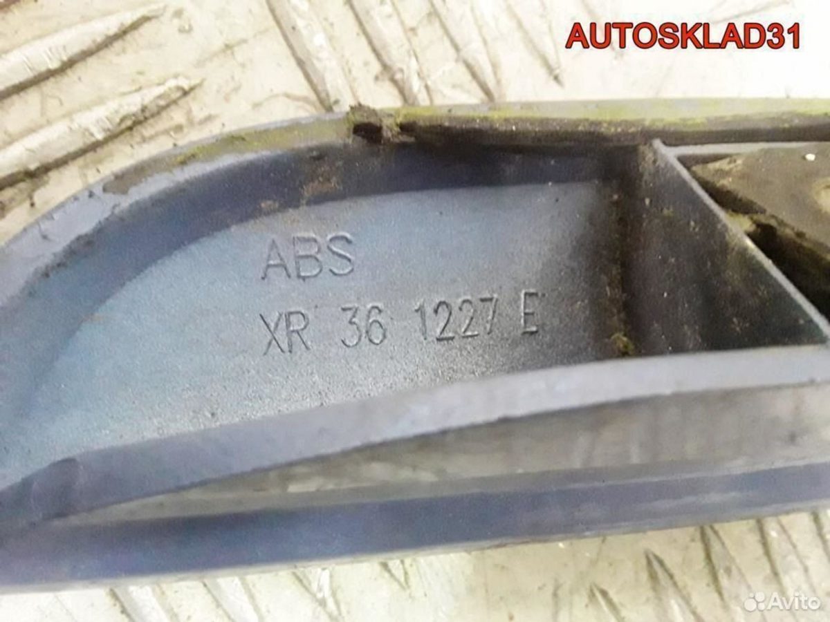 Накладка крышки багажника Mitsubishi Carisma DA - АвтоСклад31.рф - авторазборка контрактные б/у запчасти в г. Белгород