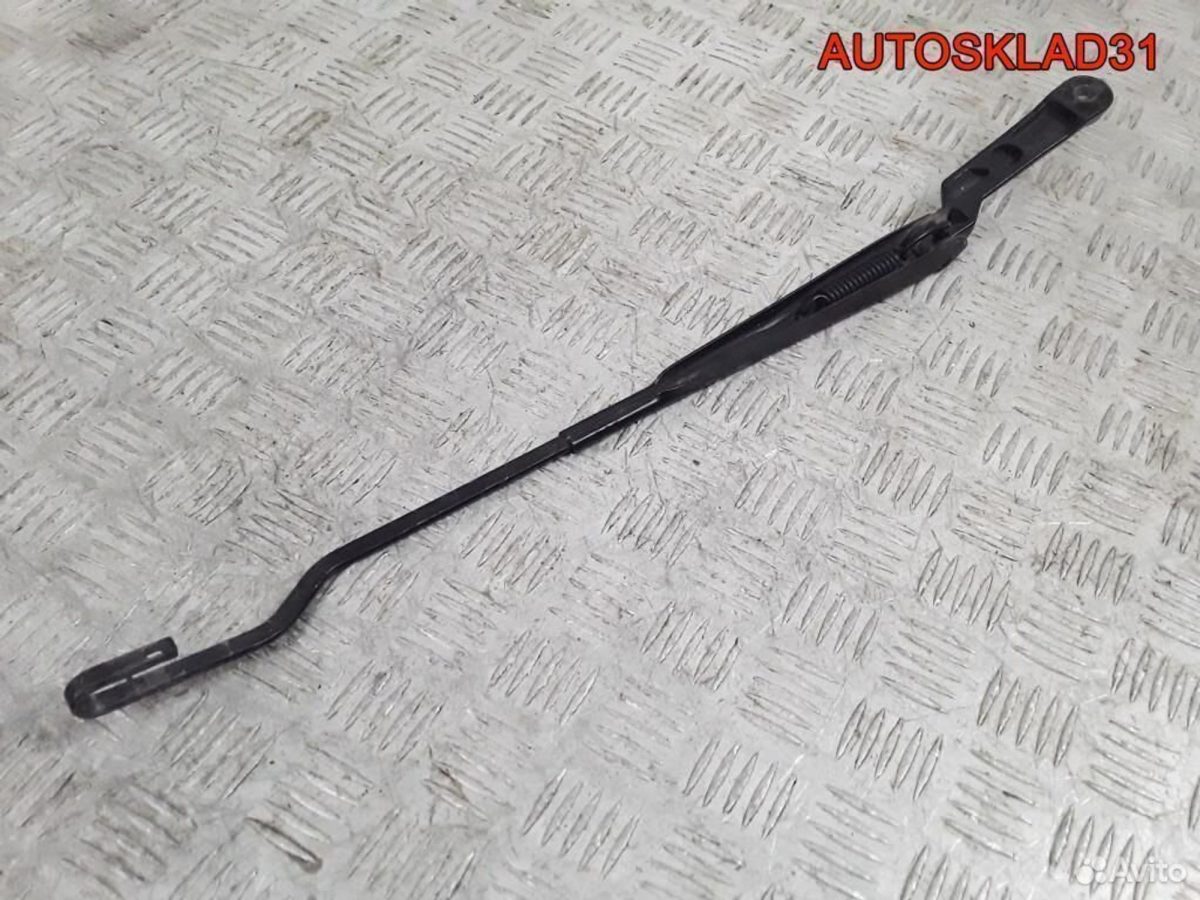 Поводок стеклоочистителя левый VW Golf 1J1955409A - АвтоСклад31.рф - авторазборка контрактные б/у запчасти в г. Белгород