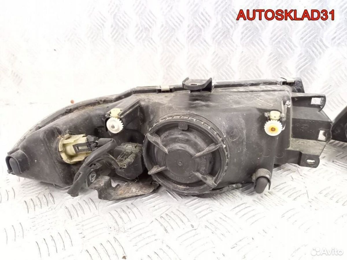 Фара левая правая Mitsubishi Carisma DA MR485383 - АвтоСклад31.рф - авторазборка контрактные б/у запчасти в г. Белгород