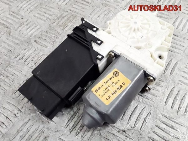 Кожух замка капота Audi A6 C6 4F0807081 - АвтоСклад31.рф - авторазборка контрактные б/у запчасти в г. Белгород