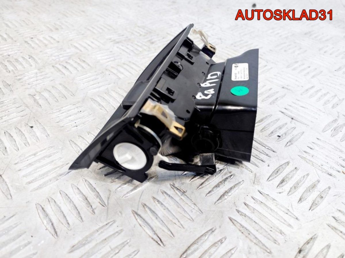 Дефлектор воздушный правый Skoda Rapid 5JA819702H - АвтоСклад31.рф - авторазборка контрактные б/у запчасти в г. Белгород