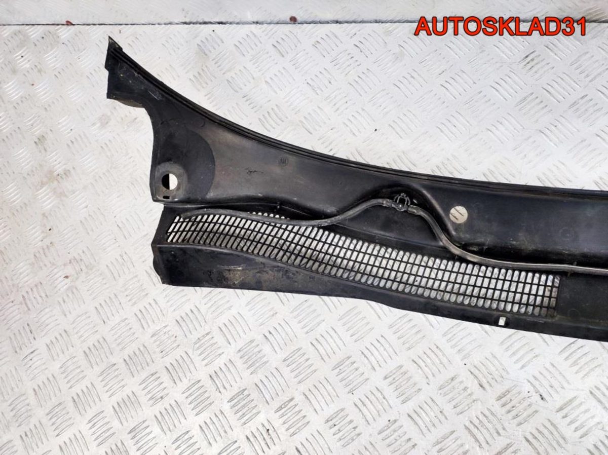 Решетка стеклоочистителя Opel Corsa D 13203618 - АвтоСклад31.рф - авторазборка контрактные б/у запчасти в г. Белгород