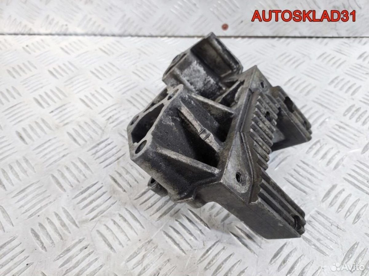 Кронштейн двигателя Opel Movano 2,2 G9T 7700312867 - АвтоСклад31.рф - авторазборка контрактные б/у запчасти в г. Белгород